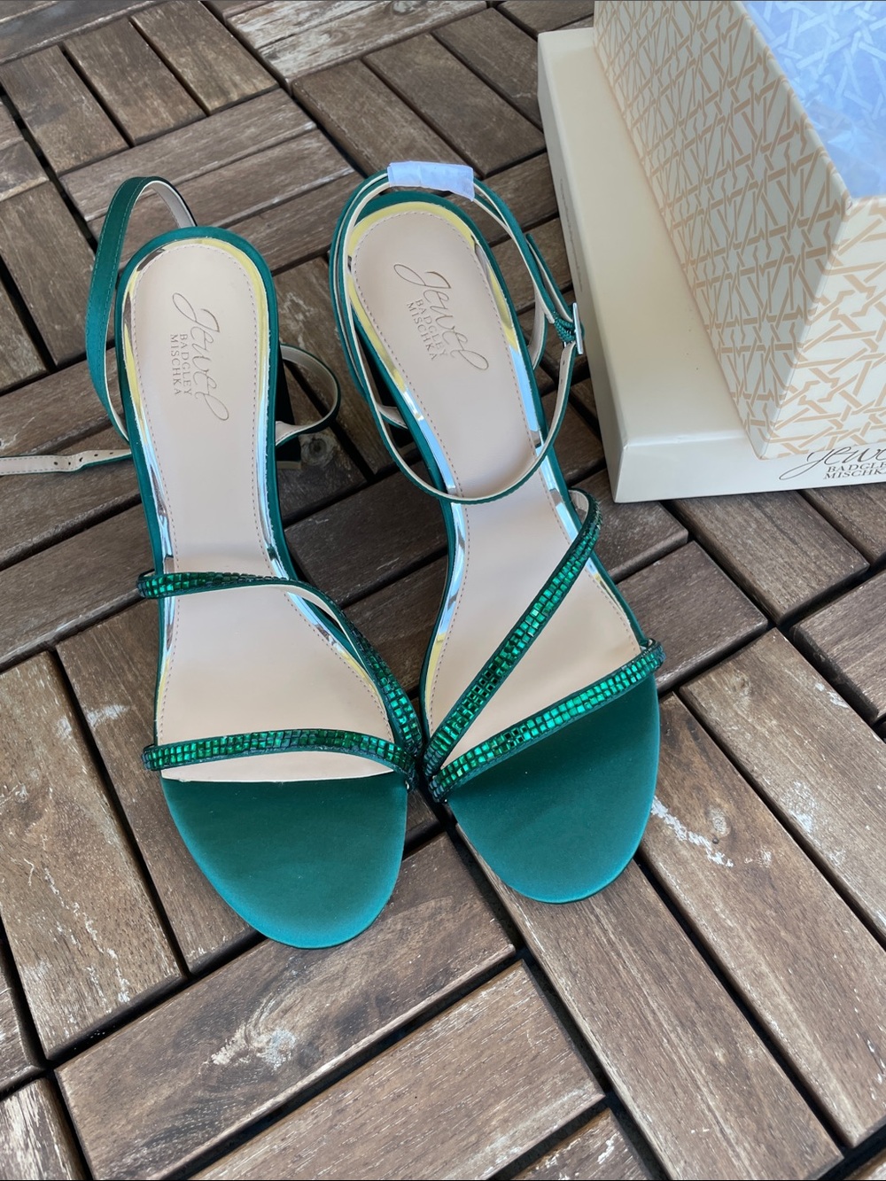 Jewel Badgley Mischka Emerald Green Strappy Evening Sandals